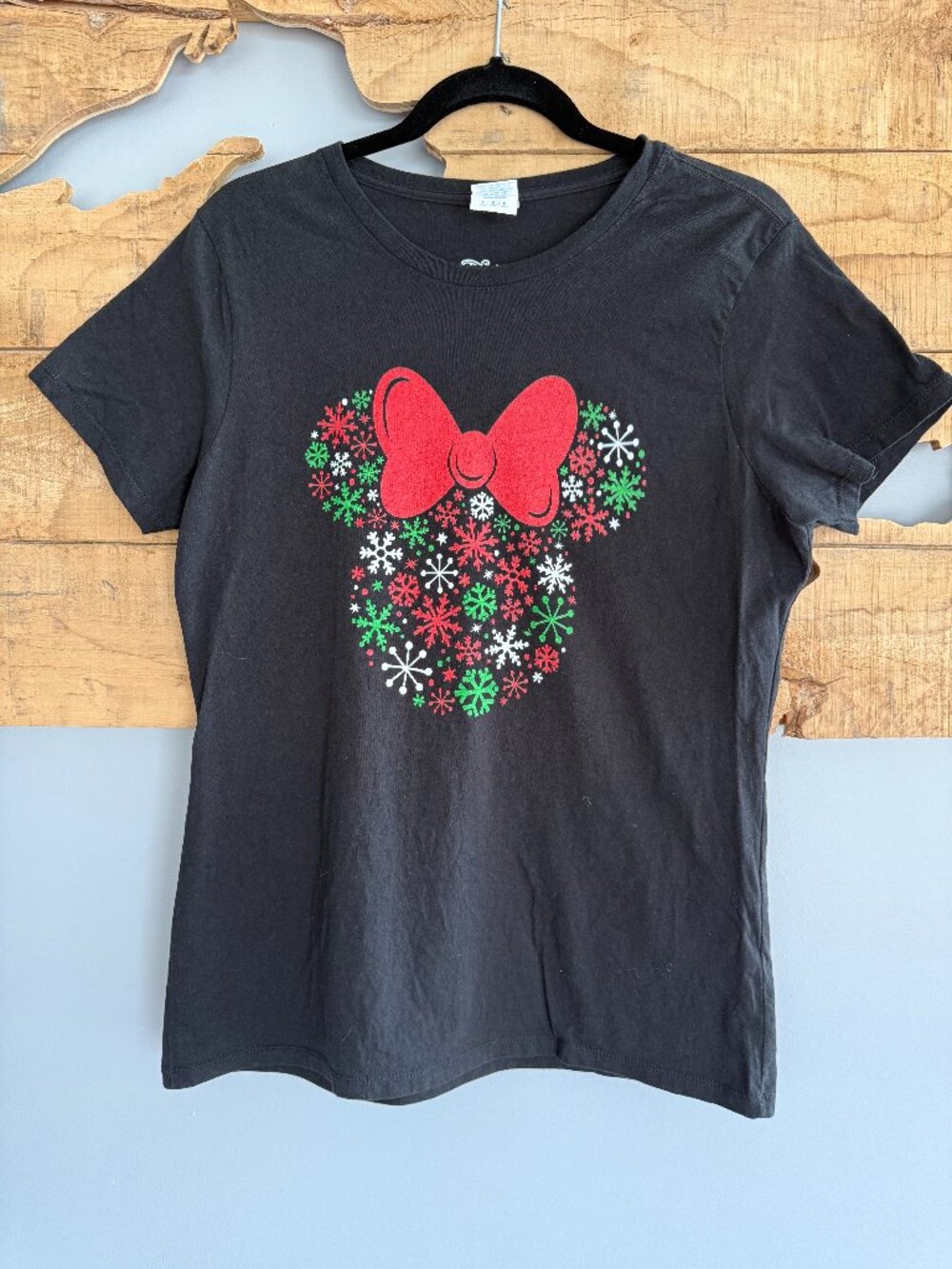 Disney Minnie Mouse Icon Holiday Snowflakes Tee, Black | Like New | Size L